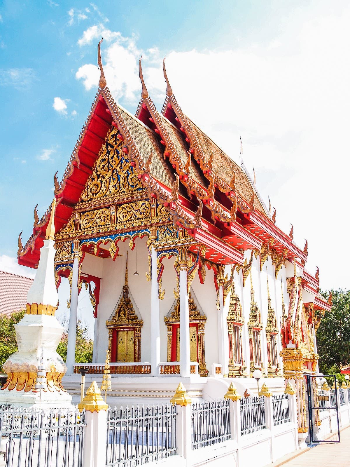 Trip cover: ยโสธรงานบุญบั้งไฟ 1 วัน — บ้านสิงห์ท่า + วัดมหาธาตุ
