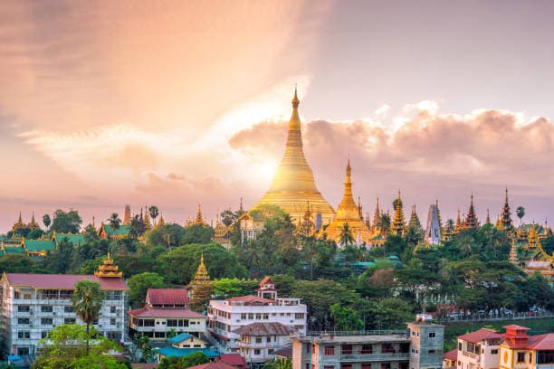 Trip cover: ย่างกุ้ง 2 วัน — Shwedagon + Bogyoke + รถไฟ Circular