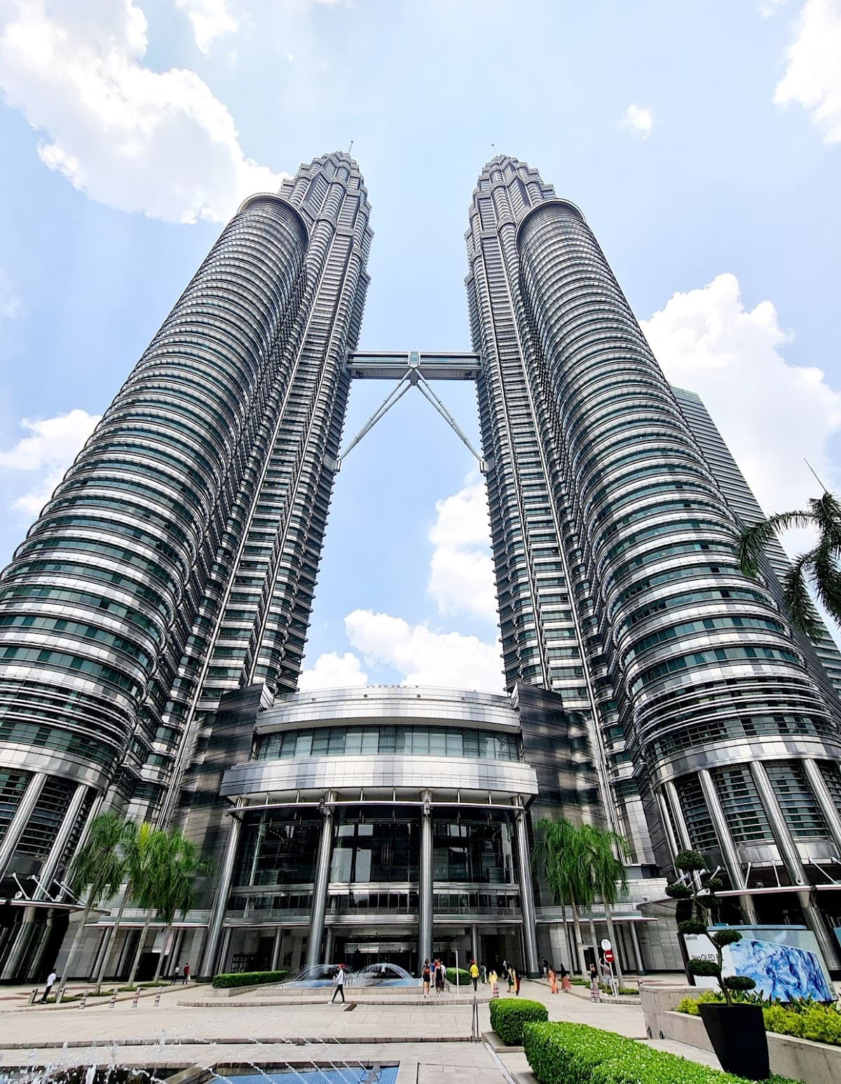 Trip cover: กัวลาลัมเปอร์ 2 วัน 1 คืน — Petronas + Batu Caves + Jalan Alor