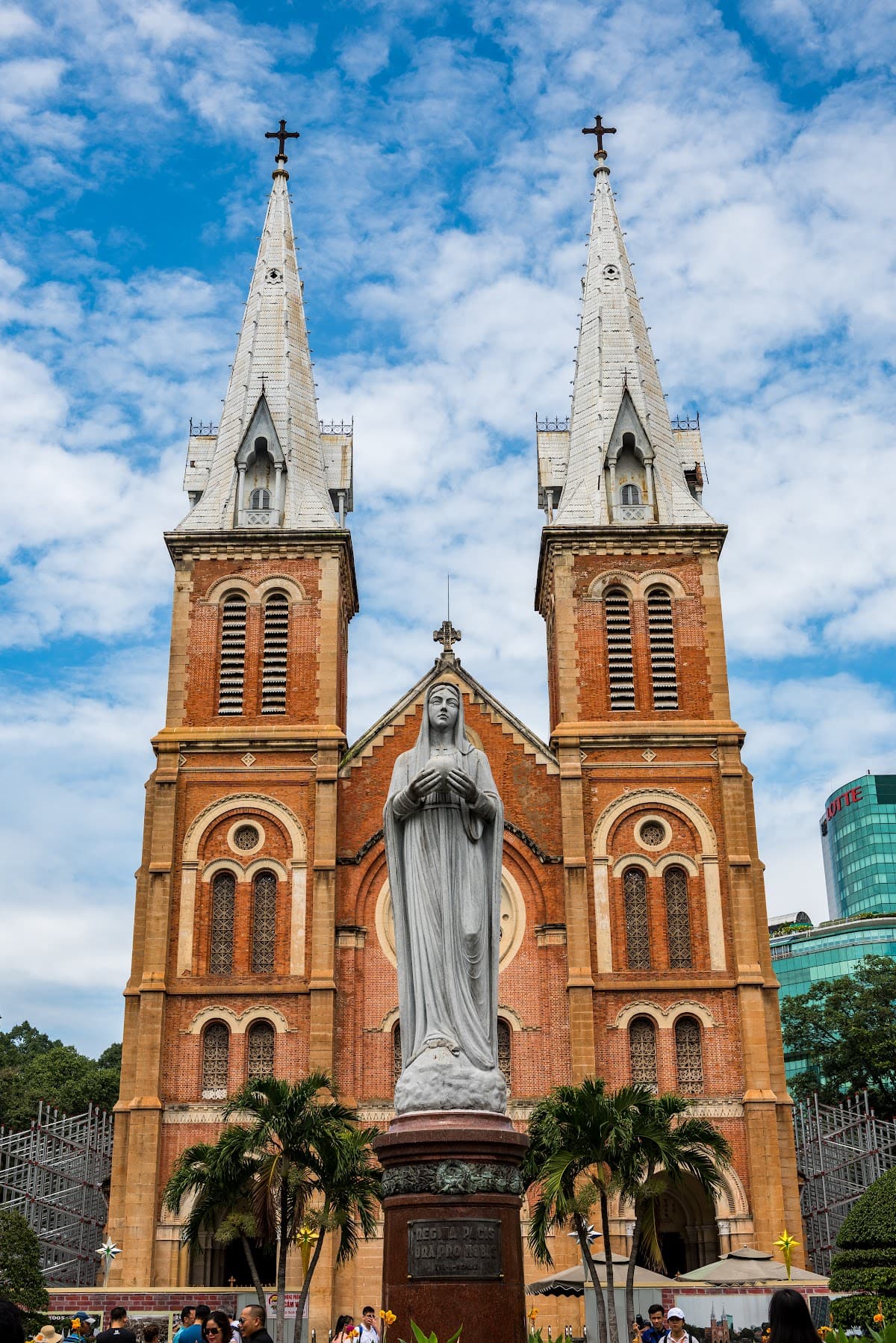 Trip cover: โฮจิมินห์ 2 วัน 1 คืน — Notre Dame + Ben Thanh + Bui Vien + Banh Mi
