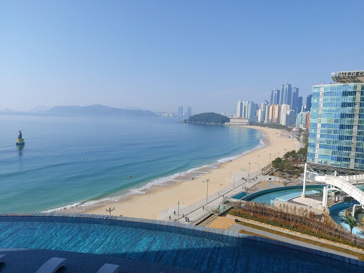 Trip cover: ปูซาน 5 วัน 4 คืน — สกายแคปซูลริมทะเล คาเฟ่ไวรัล วัดยงกุงซา ตลาดจากัลชี